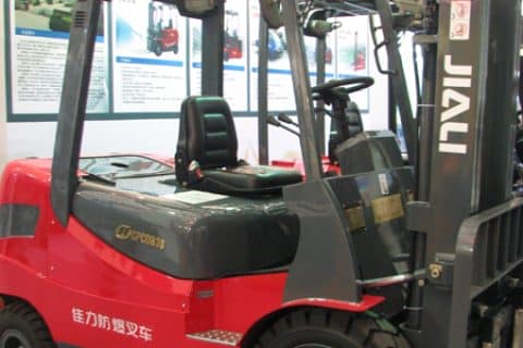 浙江佳力携新型防爆叉车亮相上海汉诺威展