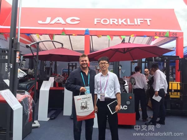 JAC携叉车新品精彩亮相广交会 发力新兴市场