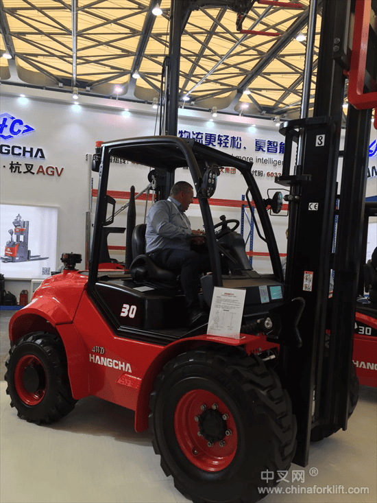 CeMAT ASIA 2017展会杭叉呈现中国制造新风采