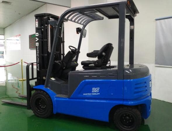 叉车锂电池成本解析