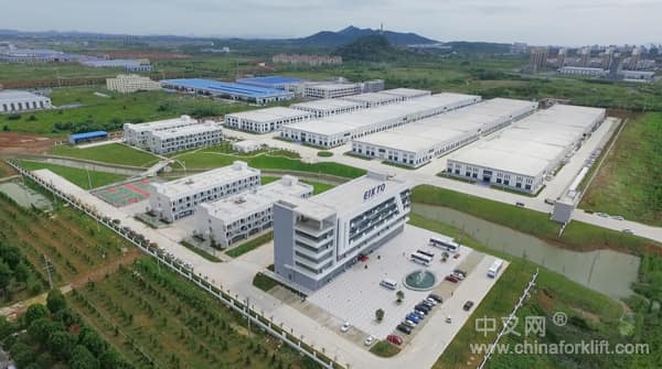 益佳通C位出道，抢占叉车锂电化“新赛道”