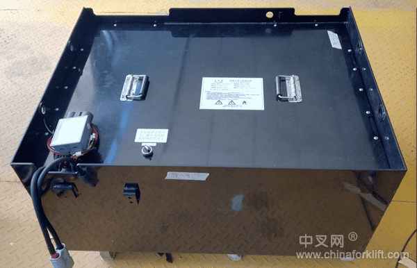 益佳通C位出道，抢占叉车锂电化“新赛道”
