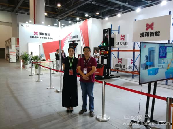 2018蜂集万采快递物流装备暨物料采购博览会上的叉车供应商