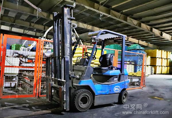 比亚迪叉车服务饲料行业