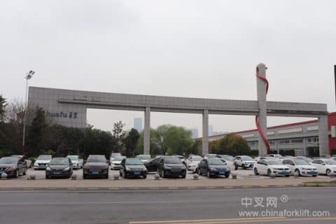 比亚迪新能源叉车推动绿色物流 服务纺织业