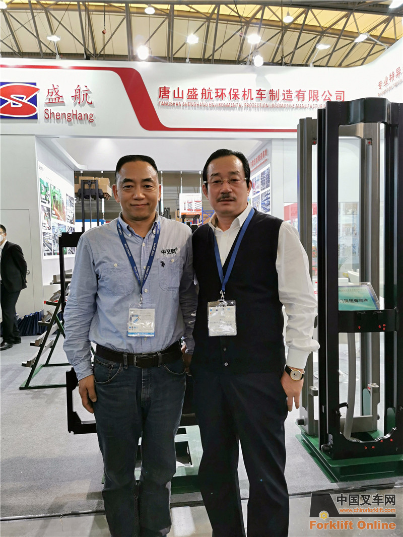 盛航叉车门架在CeMAT展上竞显特色