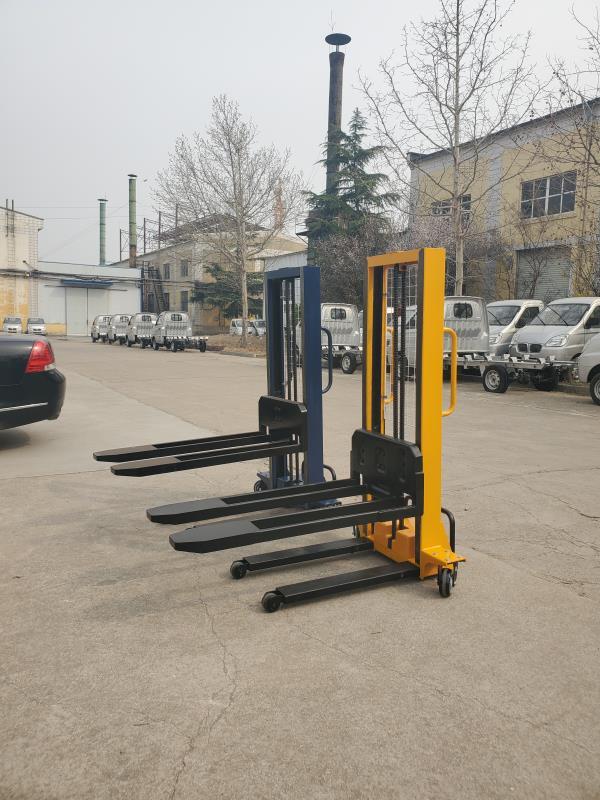 盛航叉车门架在CeMAT展上竞显特色