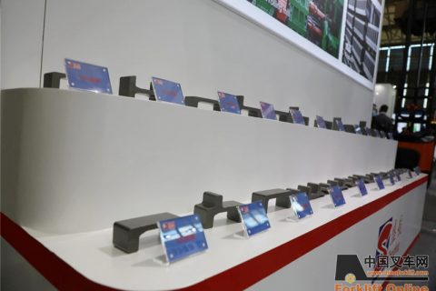 盛航叉车门架在CeMAT展上竞显特色