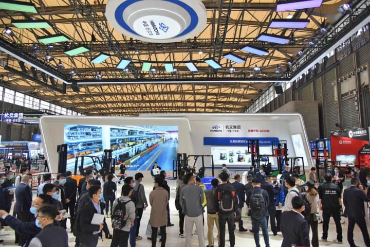杭叉集团创领未来在CeMAT展发布锂电新品