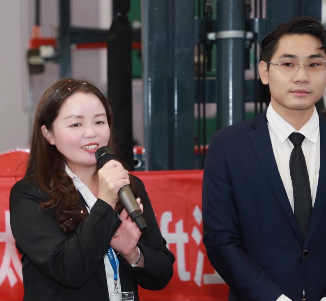 现场直击——米玛全向前移式叉车出售签约仪式在CeMAT ASIA 2021举行