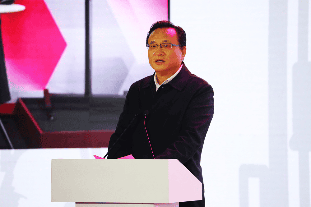 凯傲济南新工厂投产首台新能源叉车下线！