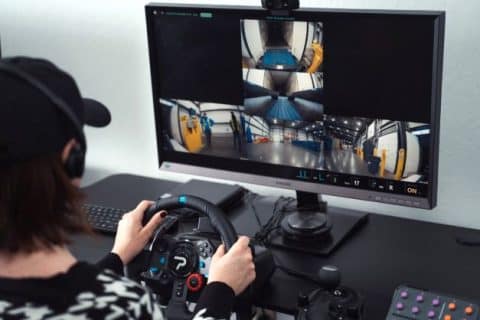 叉车可以通过远程操作实现无人驾驶
