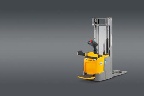 永恒力ERC 214 zi/216 ziElectric pedestrian controlled truck 1,4 - 1.6t