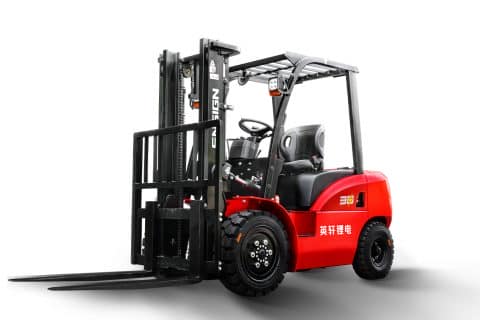 英轩重工高压30电动平衡重叉车