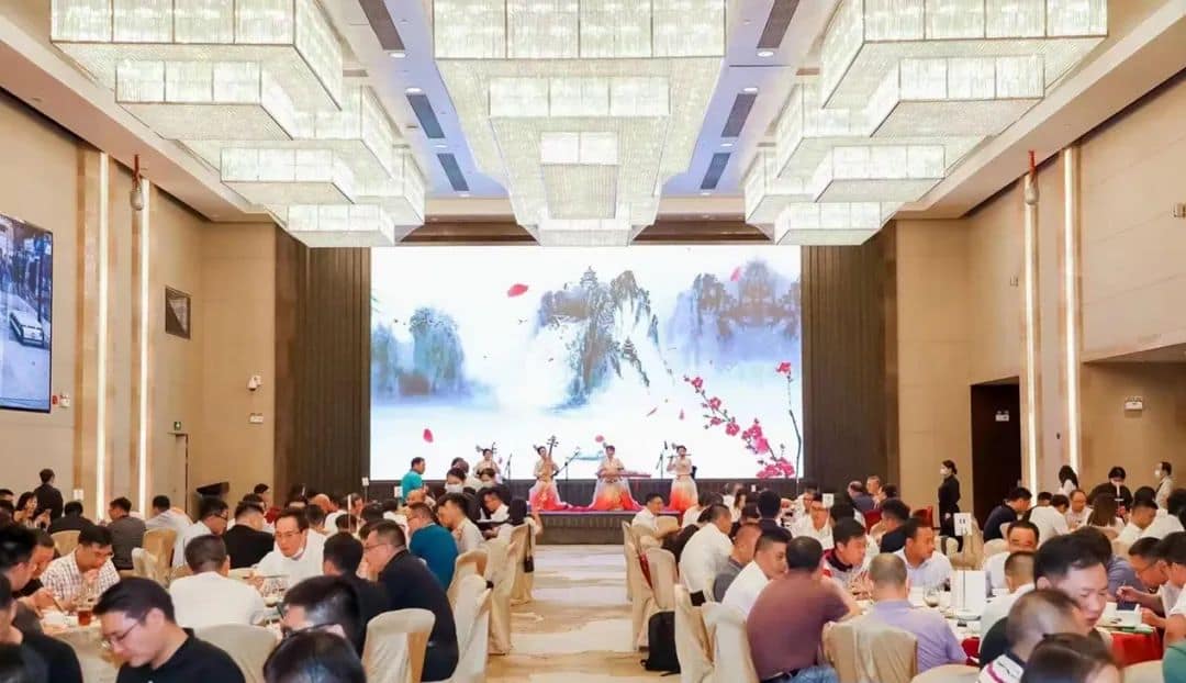 阆中龙工叉车