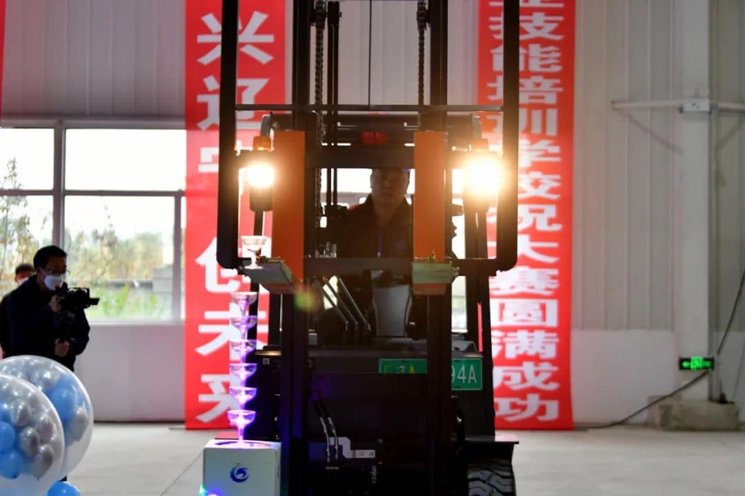仁寿合力叉车