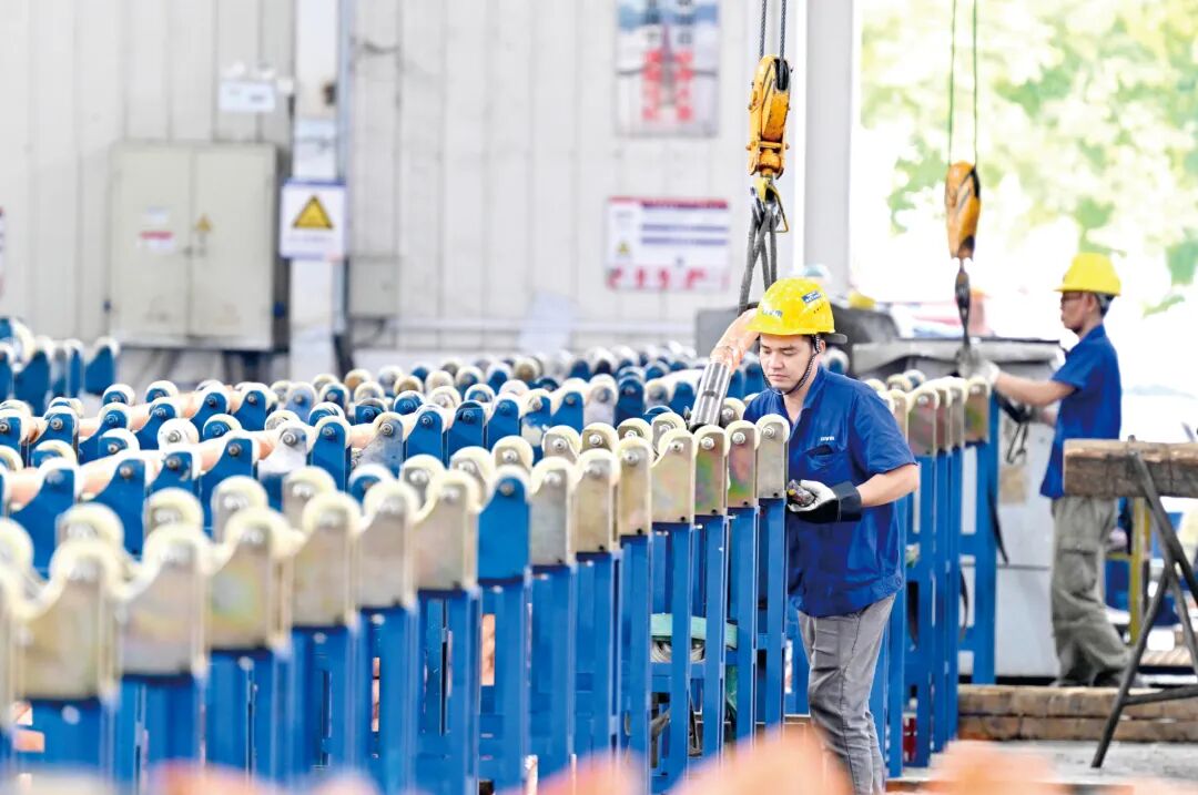 国家级表彰!柳工欧维姆公司荣获全国五一劳动奖状