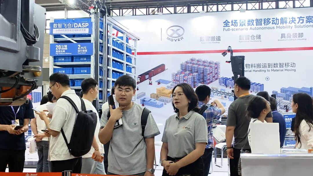 展会直击 | LogiMAT首日热度拉满!卓一凭窄巷道物流方案实力圈粉!