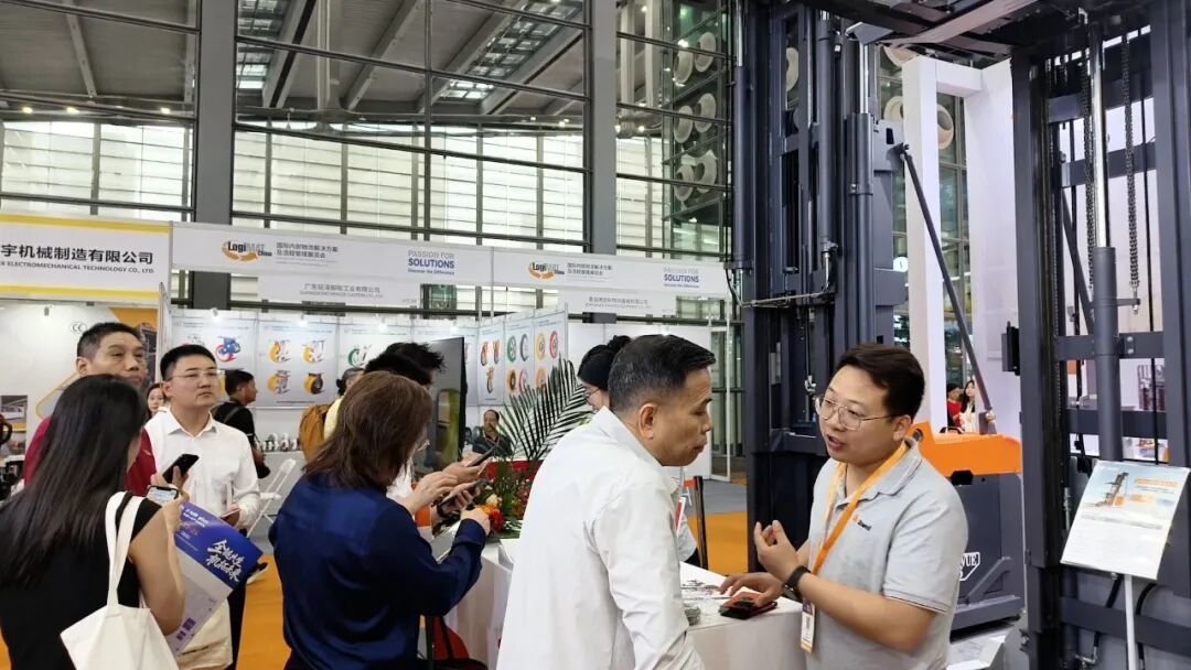 展会直击 | LogiMAT首日热度拉满!卓一凭窄巷道物流方案实力圈粉!