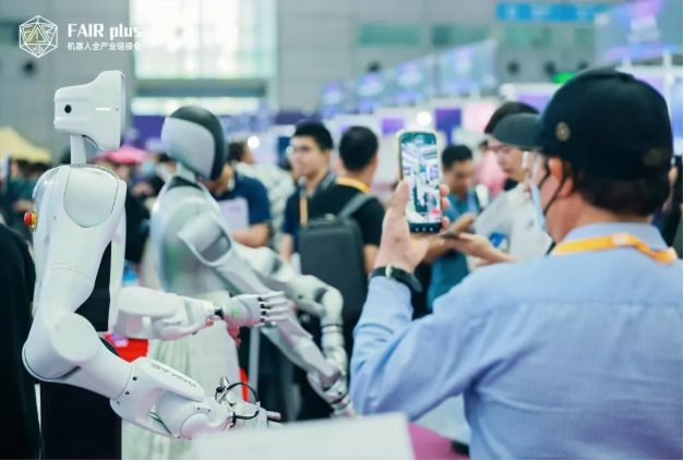 聚焦AI与具身智能,LogiMAT China 2026与FAIR plus圆满闭幕,相约2027再续精彩