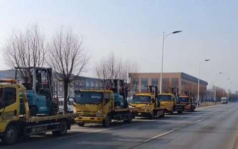 火爆交车|-20℃冷库稳赢！宝骊KBE-01电动叉车批量交付丹东冷链企业