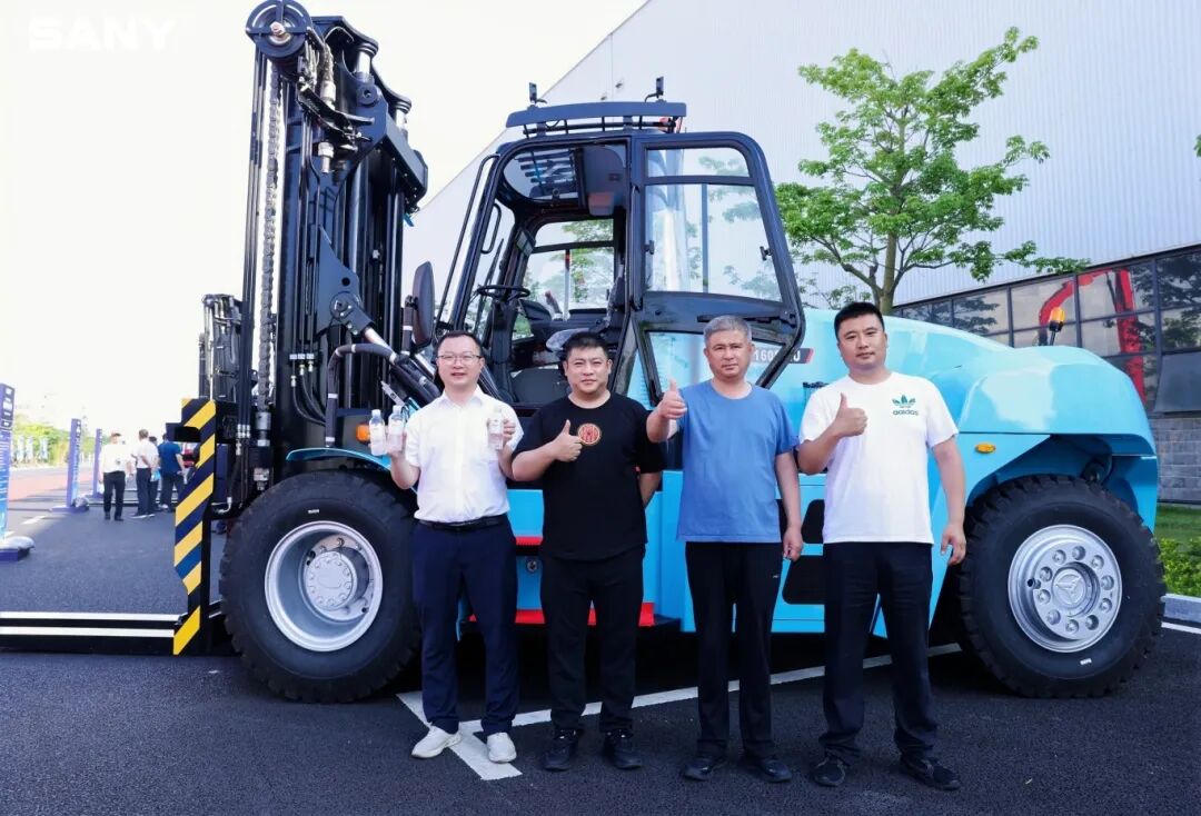 三一海工2026年叉车&抓料机客户交流观摩活动隆重举办
