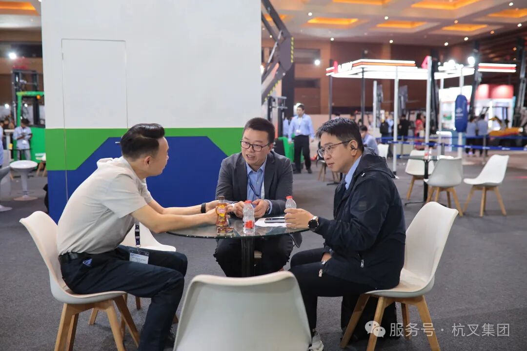 杭叉集团|杭叉亮相2026印尼运输物流展,智能搬运解决方案引关注