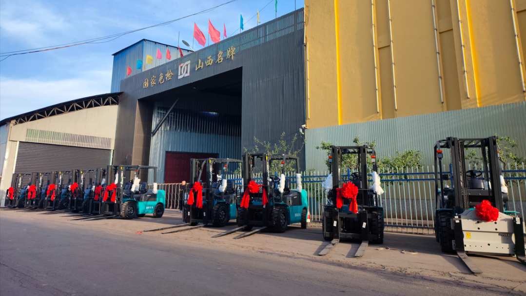 火爆交车 | 宝骊电车批量交付铸造名企，推动全厂叉车一举油转电
