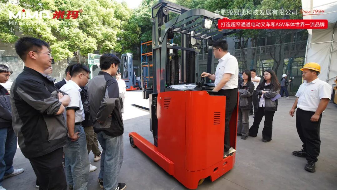 从“新”出发,以“安”为先 I 合肥搬易通(MiMA米玛)新员工叉车实操培训,让专业成为本能!