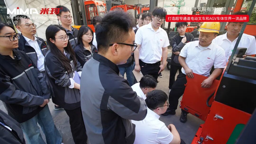 从“新”出发,以“安”为先 I 合肥搬易通(MiMA米玛)新员工叉车实操培训,让专业成为本能!