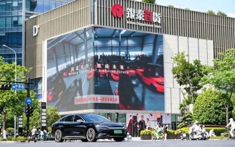诺力叉车・智搬未来｜高铁加速度，湖人足球风--品牌盛宴点亮杭州
