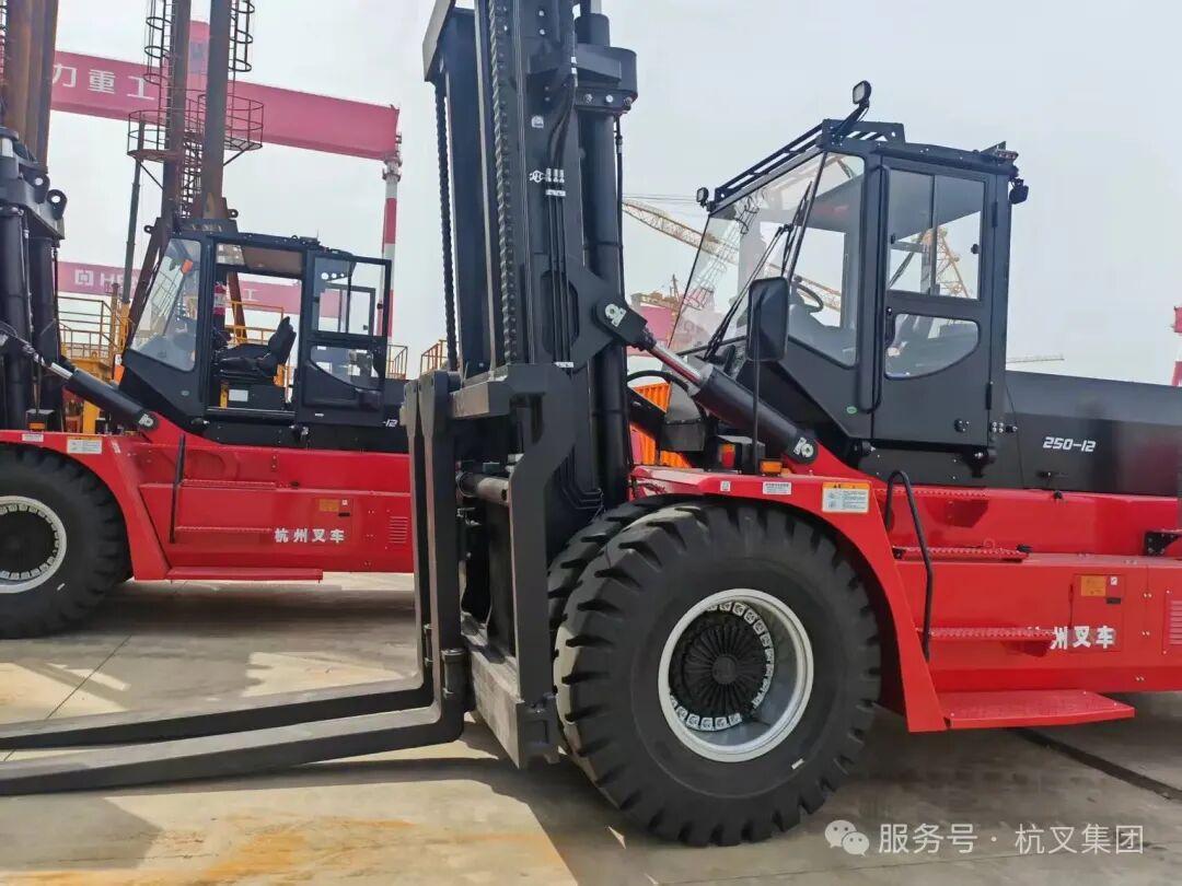200台!杭叉携手北方头部船厂,夯实东北重工搬运硬实力