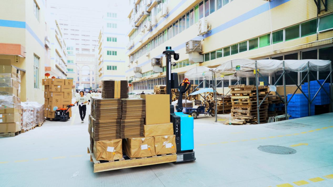 智驭全域工况 | 镭神越野型无人叉车，以先发优势领跑室外物流自动化新生态