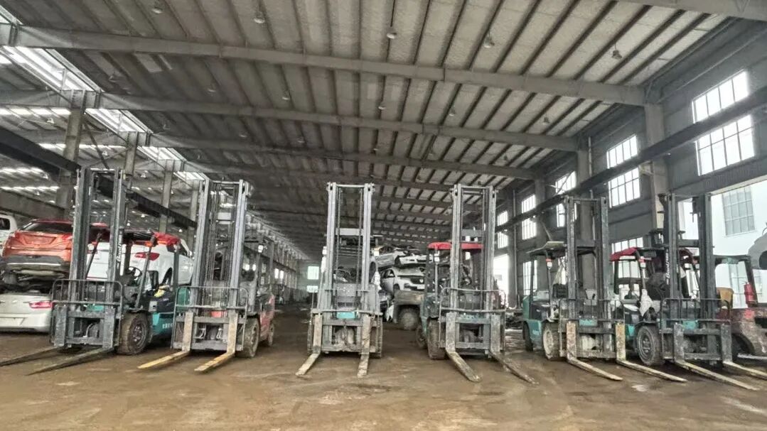 火爆交车 | 宝骊X1L集中交付，废旧车拆解行业油改电再添新标杆