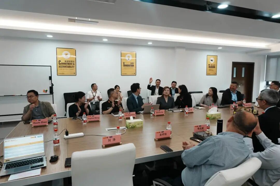 海斯特美科斯与易初明通正式签约:强悍的叉车全面覆盖西部产业版图