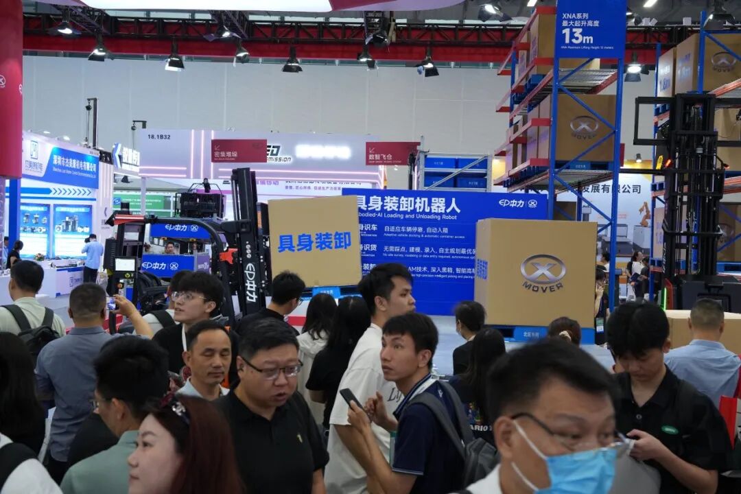 展会变秀场!2026LET 广州物流展,中力机器人又玩出新花样!