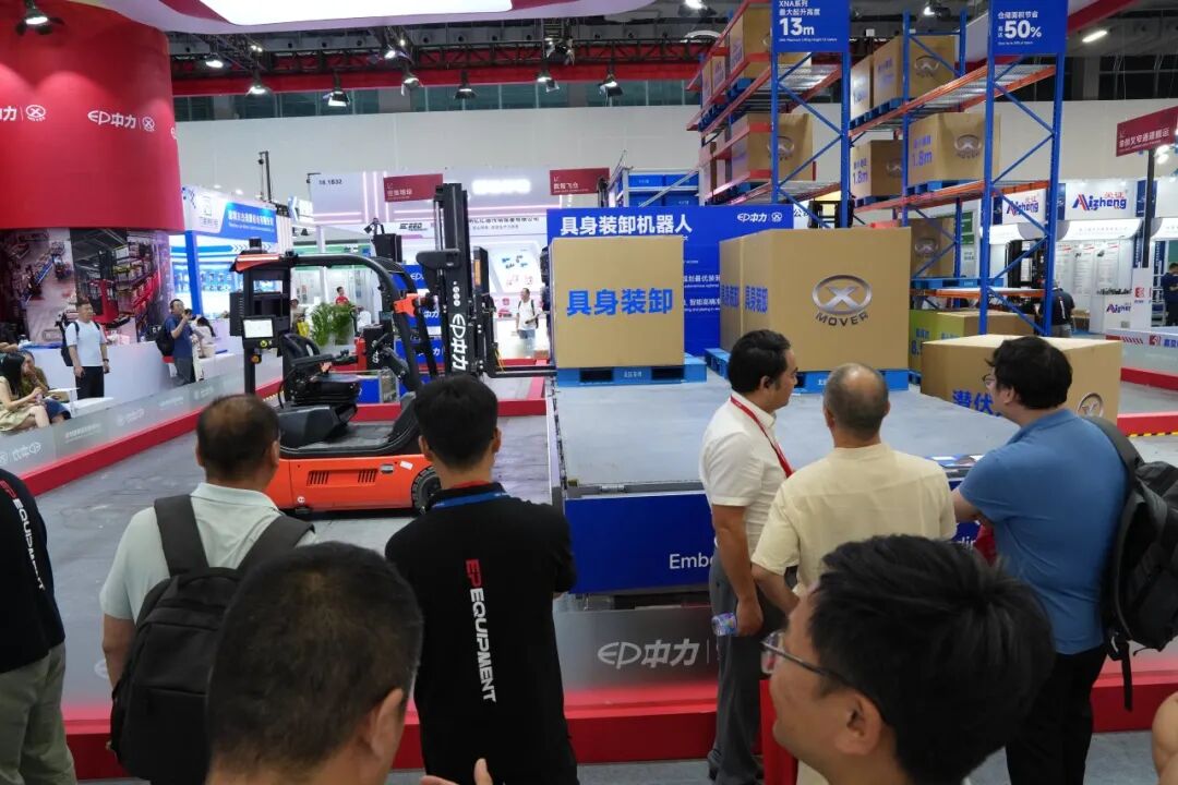 展会变秀场!2026LET 广州物流展,中力机器人又玩出新花样!